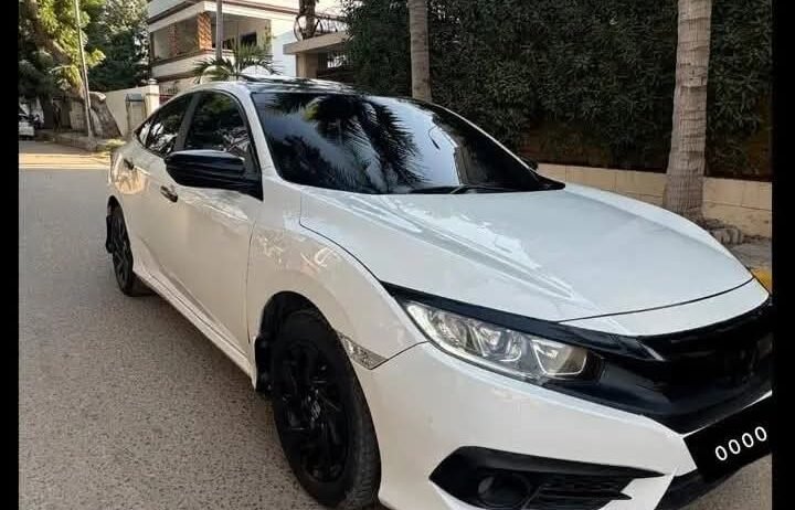 Honda Civics UG White 2017