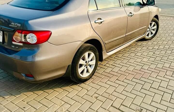 Toyota Corolla Altis 2012
