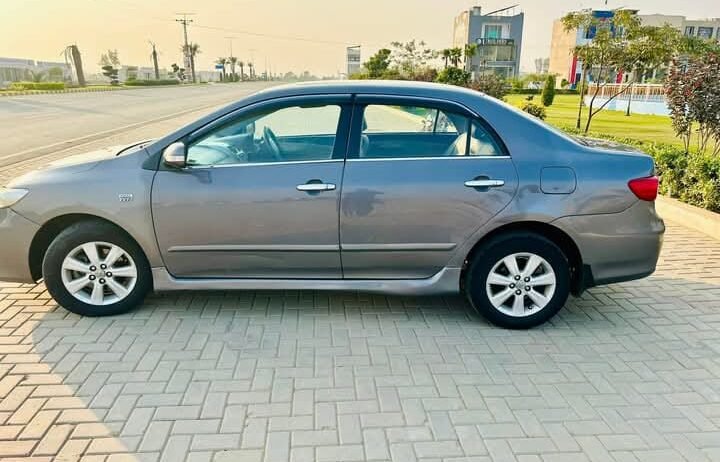 Toyota Corolla Altis 2012