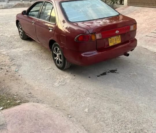 Nissan sunny 1998