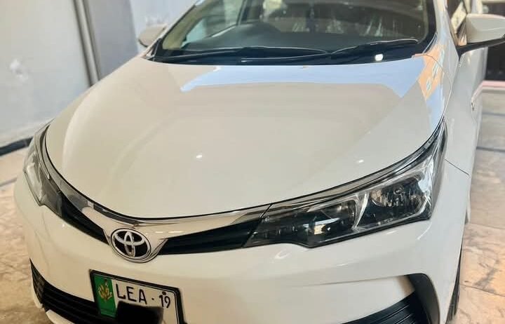 Toyota Corolla Altis White 2018