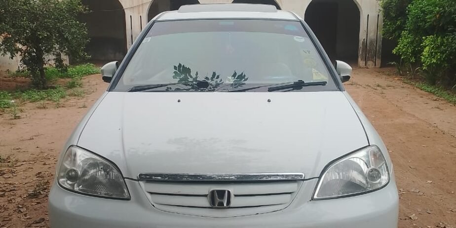 Honda Civic White 2003