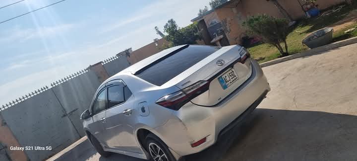 Toyota Corolla GLi 2016/17