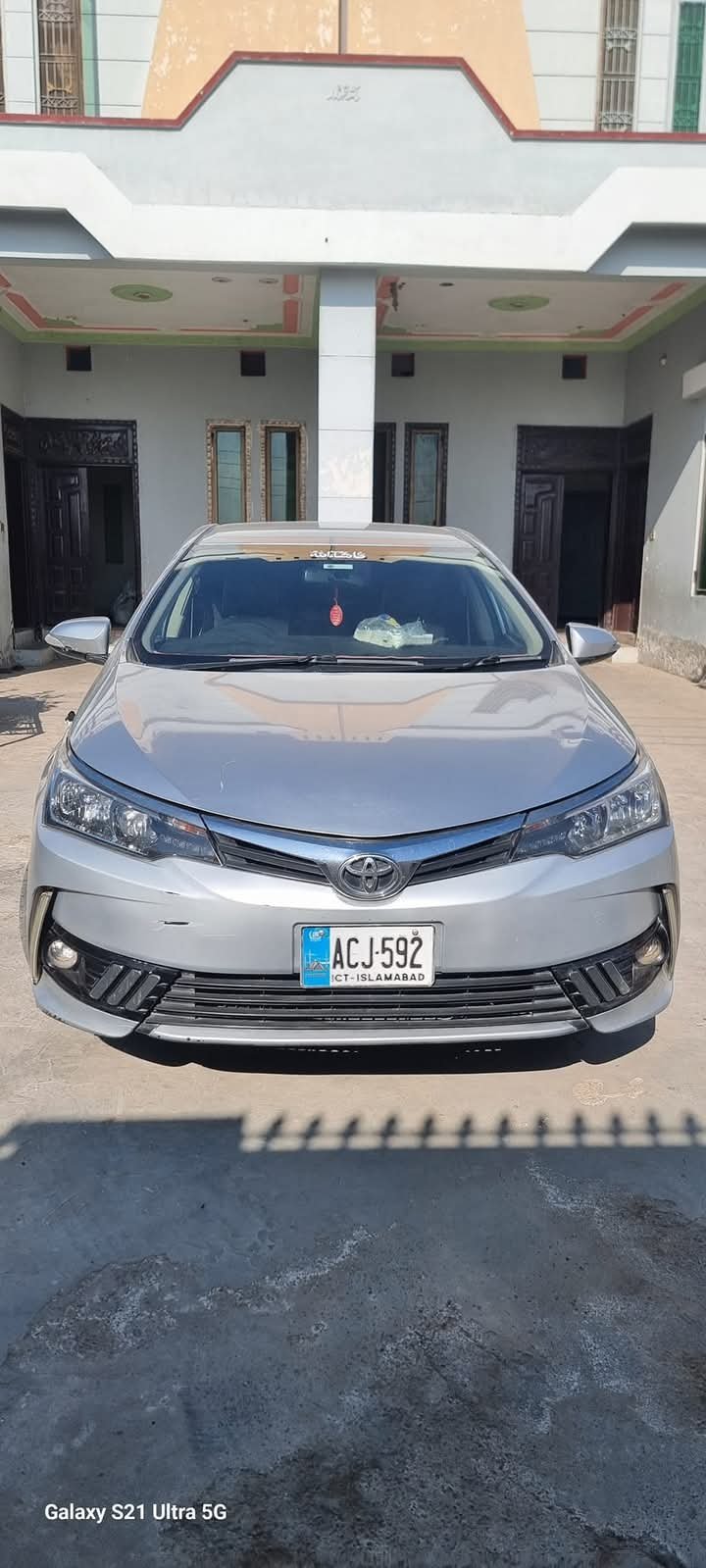 Toyota Corolla GLi 2016/17