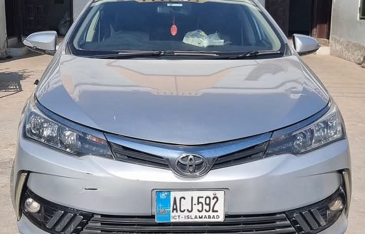 Toyota Corolla GLi 2016/17