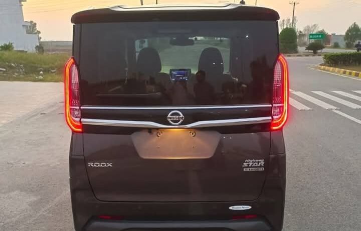 Nissan Roox highway Star Hybrid 2022