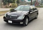 Selling Toyota Crown Royal Saloon 2004