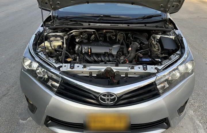 Toyota Corolla GLI automatic 2014/15