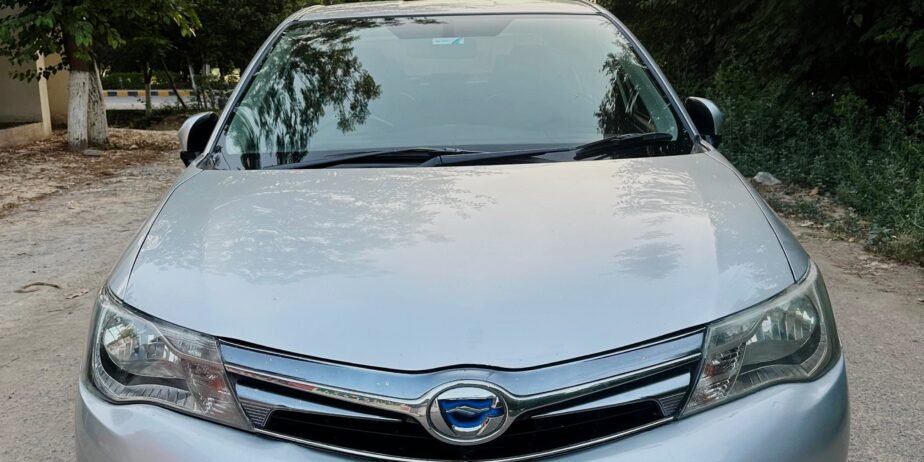 Toyota Axio Hybrid 1.5