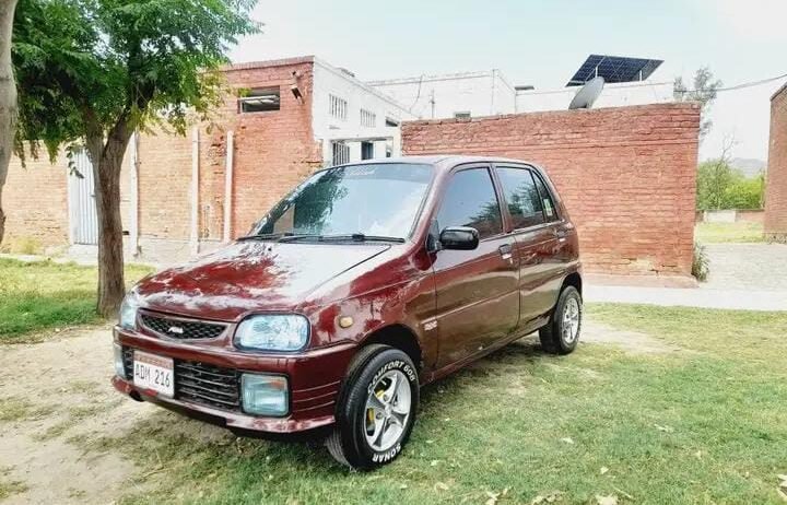 Daihatsu Cuore 2001