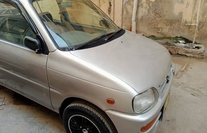 Daihatsu Cuore 2002 Japanese