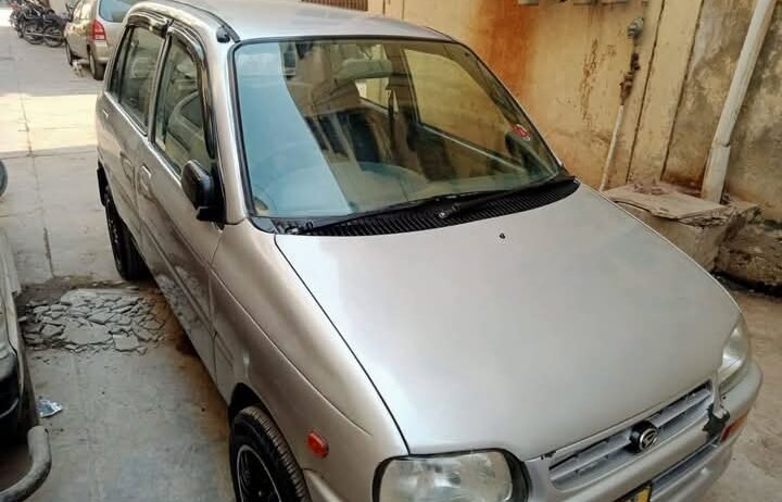 Daihatsu Cuore 2002 Japanese