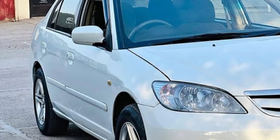 Honda Civic EXI Automatic 2005