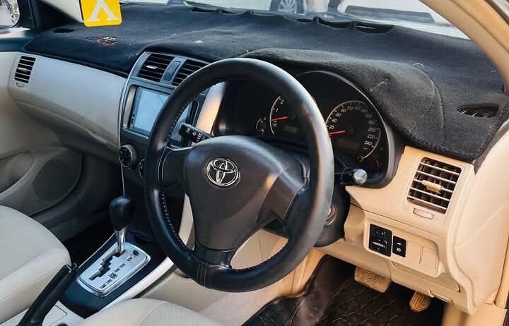 Toyota corolla Altis 1.6 automatic 2012