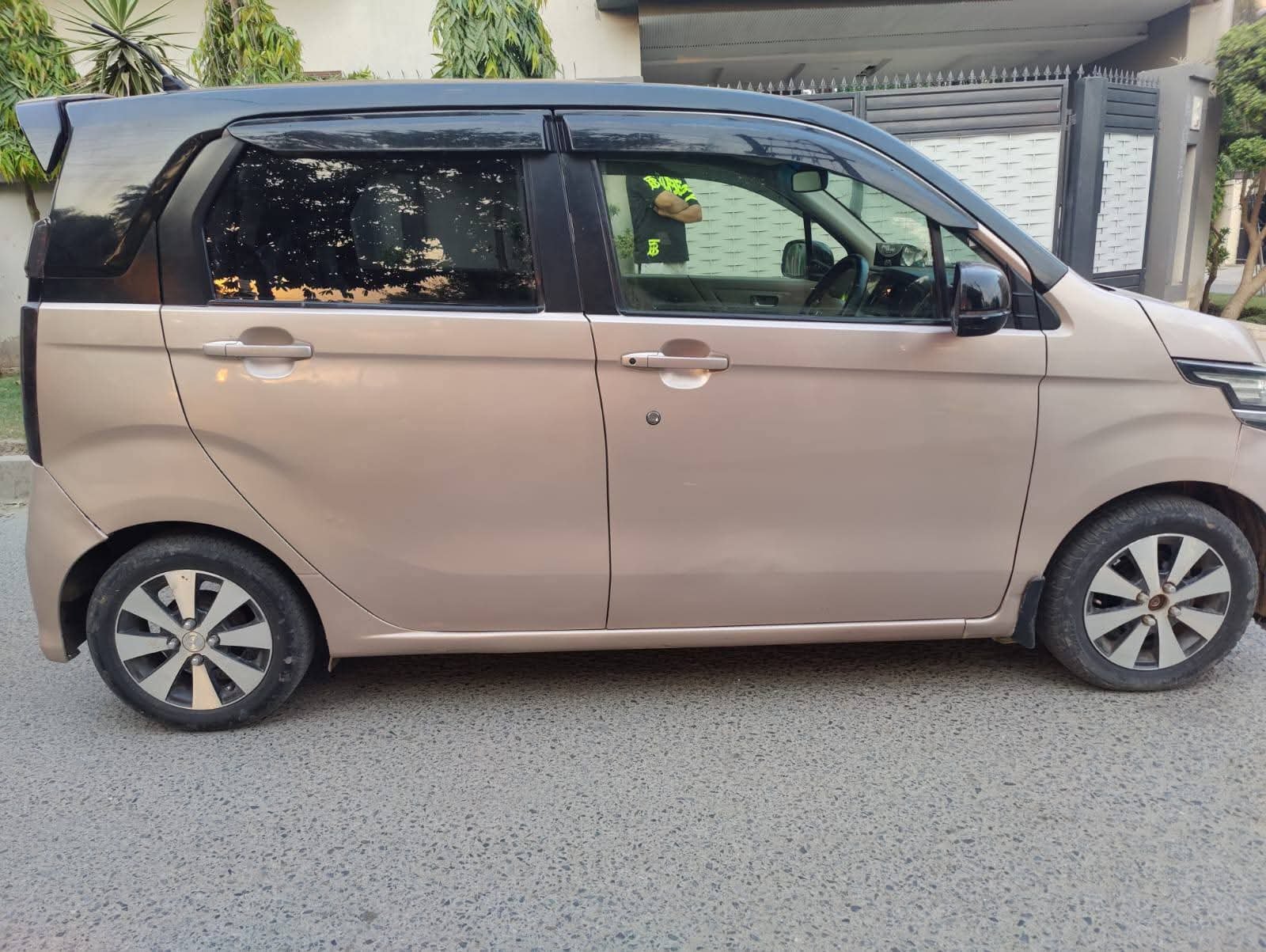 Honda N Wagon Custom 2014