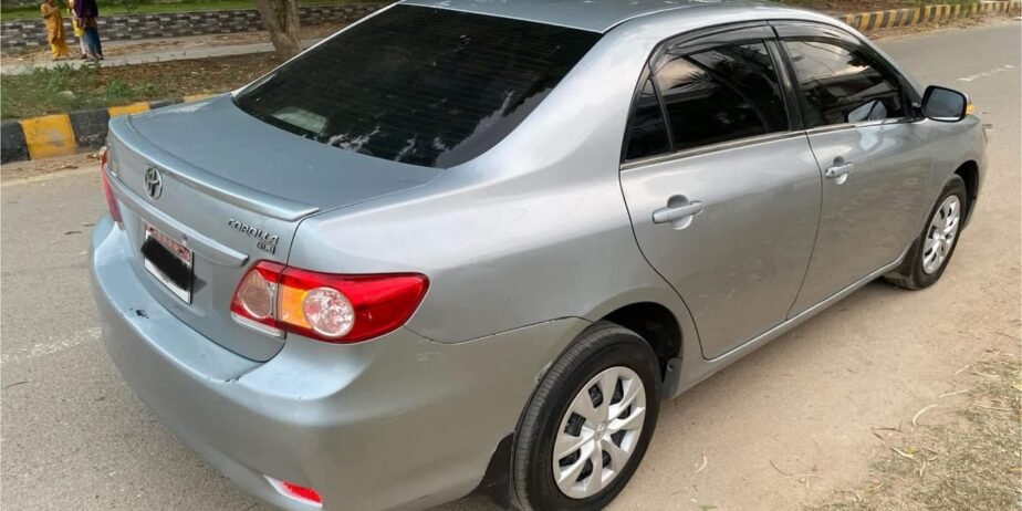 Toyota Corolla GLI 1.3 2011