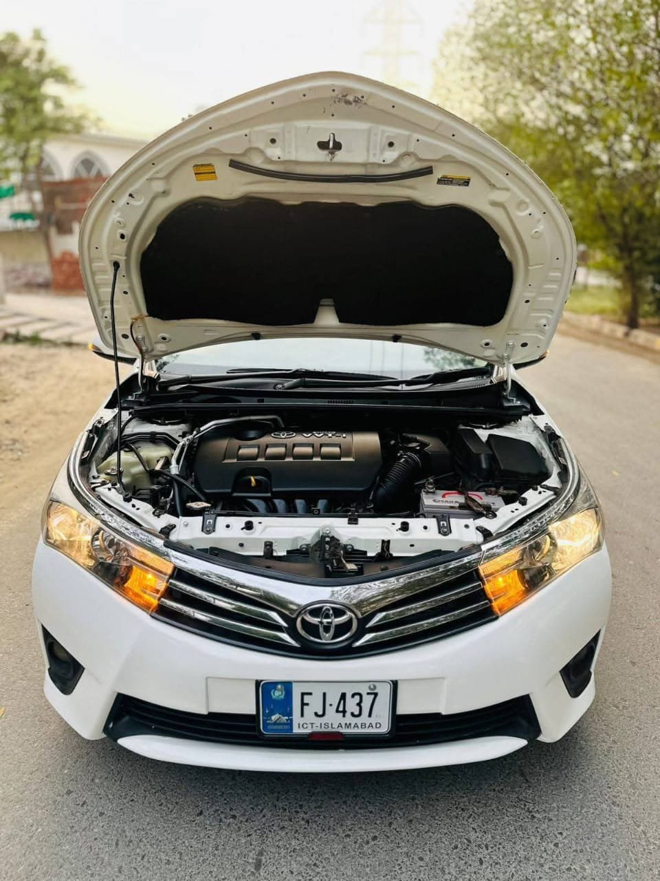 Toyota Corolla Altis Grande 2015