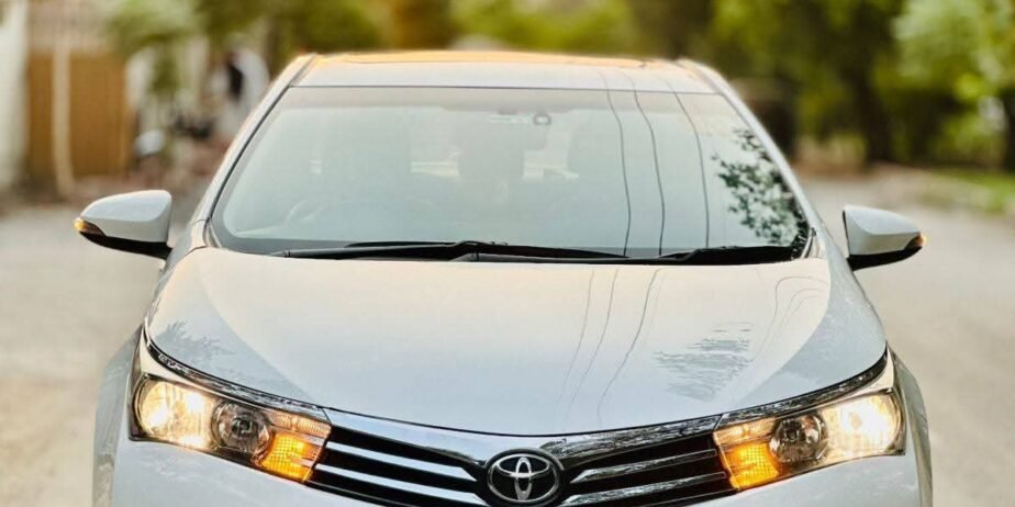 Toyota Corolla Altis Grande  2015