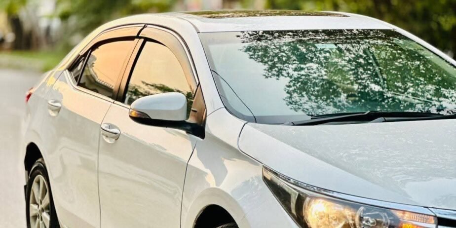 Toyota Corolla Altis Grande  2015