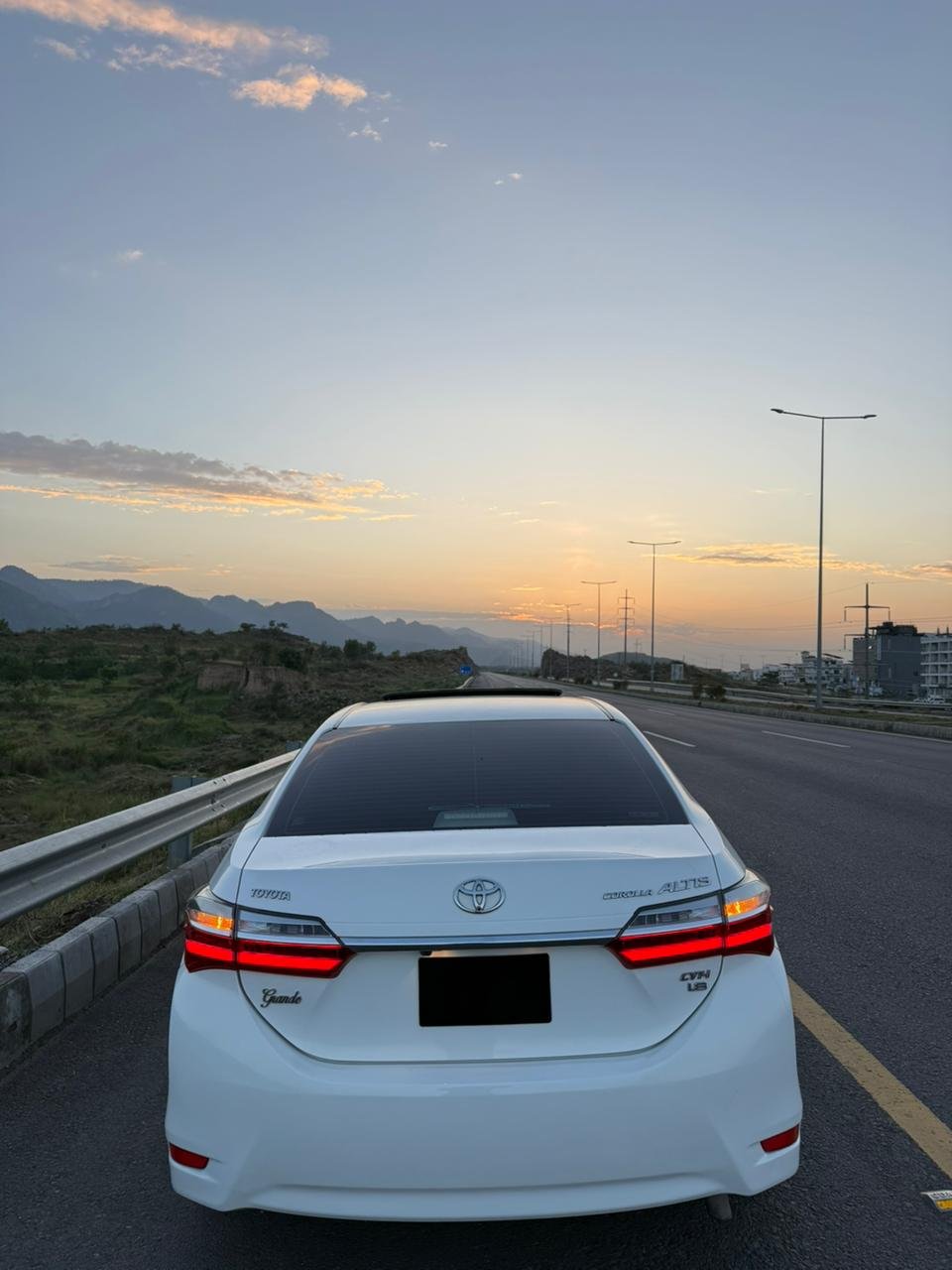 Toyota Grandi 2017