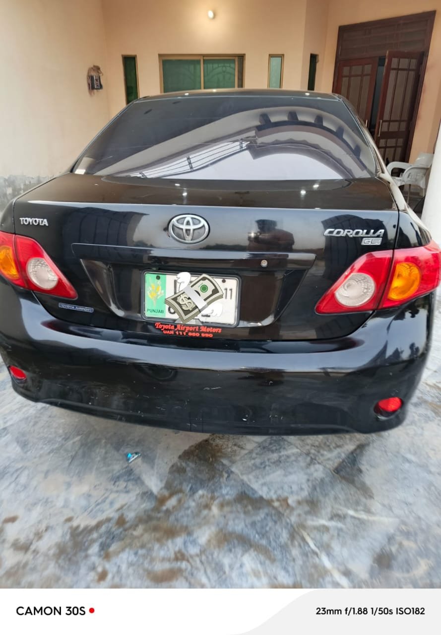 Toyota Corolla GLI 2011