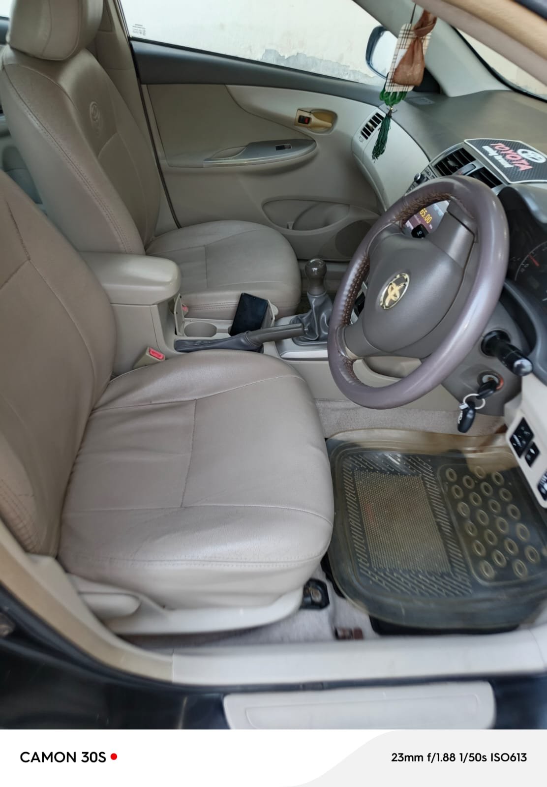 Toyota Corolla GLI 2011