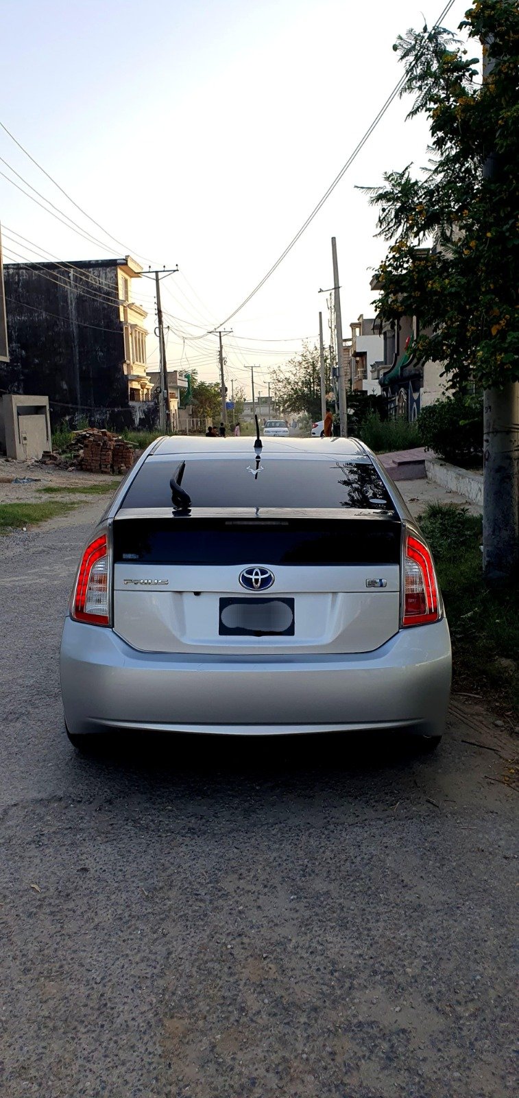 Toyota prius G touring 2011/2015
