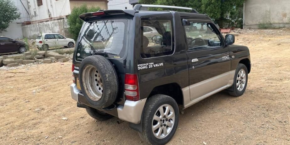 Mitsubushi mini Pajero